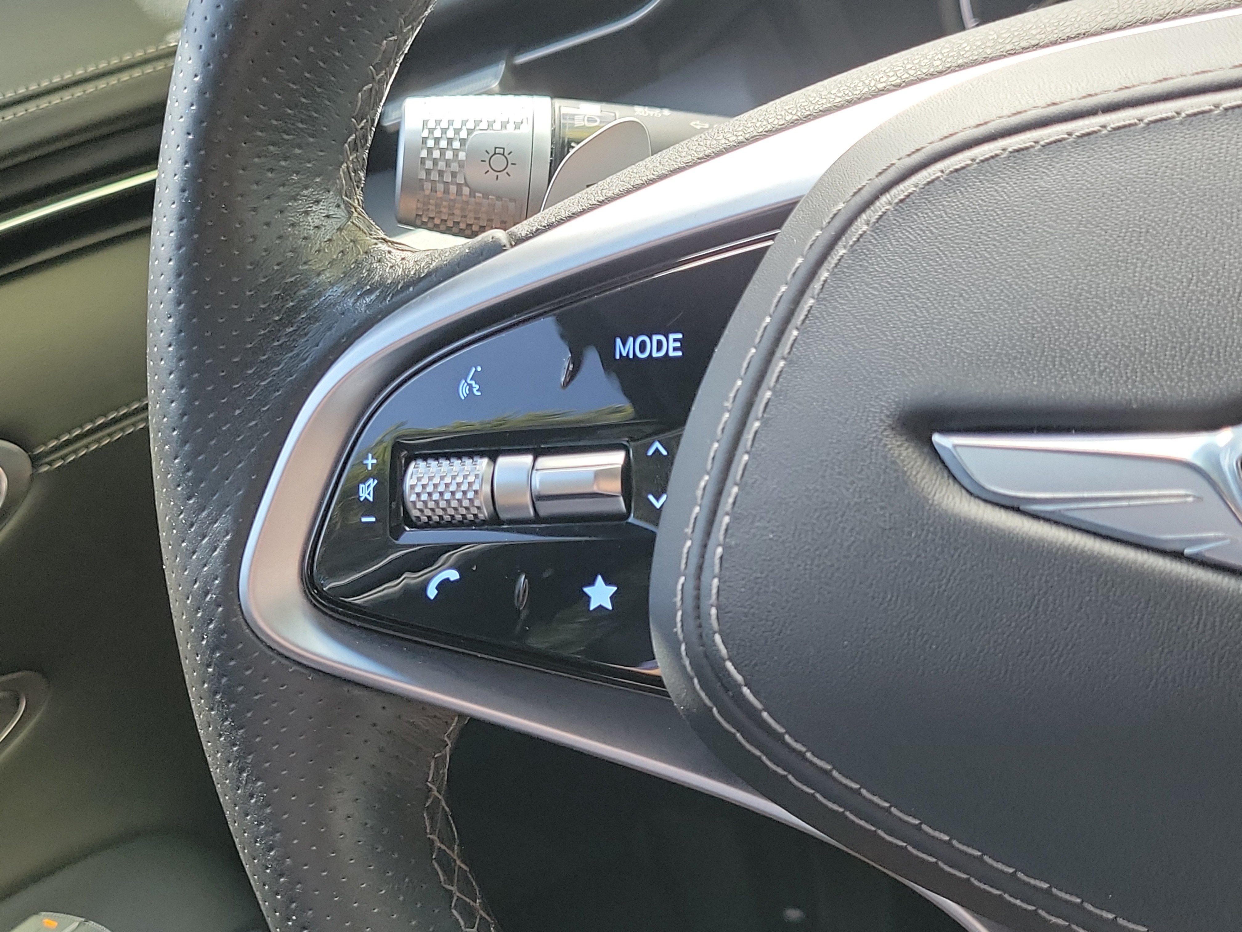 Used 2022 Genesis GV70 2.5T w/ Sport Prestige Package AWD/4WD image 20