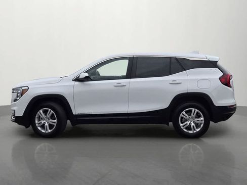 Used 2024 GMC Terrain SLE AWD/4WD image 3