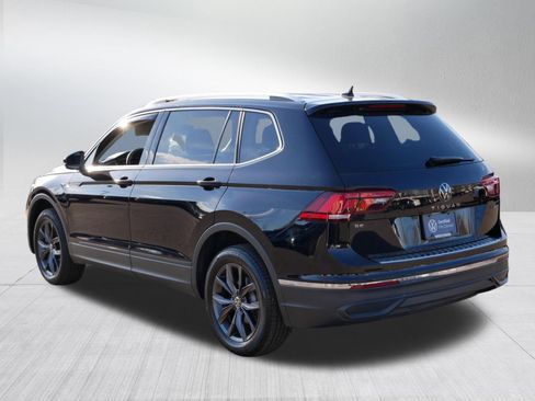 Used 2023 Volkswagen Tiguan SE AWD/4WD image 5