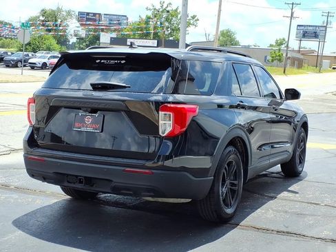 Used 2023 Ford Explorer XLT w/ Class IV Trailer Tow Package RWD image 4
