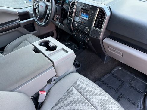 Used 2015 Ford F150 XLT image 17