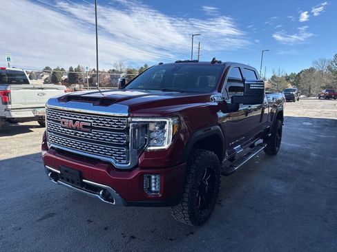 Used 2022 GMC Sierra 2500 Denali image 2