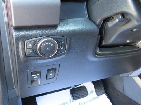 Used 2019 Ford F150 XLT w/ Equipment Group 302A Luxury image 11