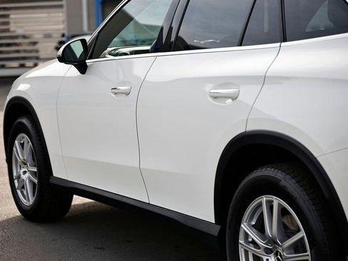 Used 2023 Mercedes-Benz GLC 300 GLC 300 image 5