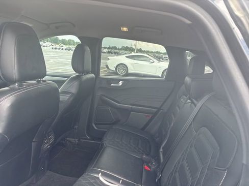Used 2023 Ford Escape Platinum w/ Premium Technology Package AWD/4WD image 13