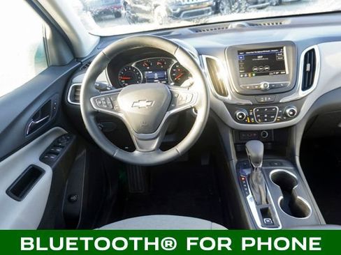 Used 2023 Chevrolet Equinox LT w/ Driver Convenience Package image 9
