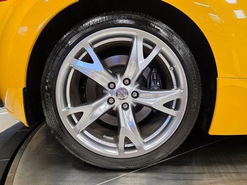 Used 2009 Nissan 370Z Touring w/ Sport Pkg RWD image 26