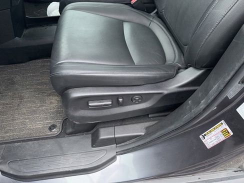 Used 2025 Honda Odyssey EX-L image 32
