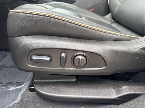 Used 2024 Chevrolet Blazer Premier w/ Enhanced Convenience Package image 44