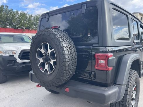 Used 2021 Jeep Wrangler Unlimited Rubicon image 4