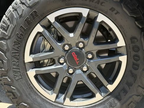 Used 2024 Toyota Tacoma TRD Sport AWD/4WD image 10