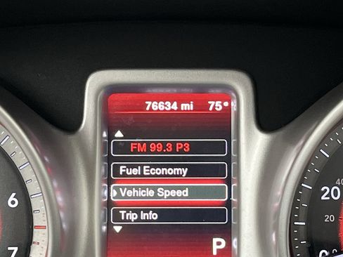 Used 2019 Dodge Journey SE image 14