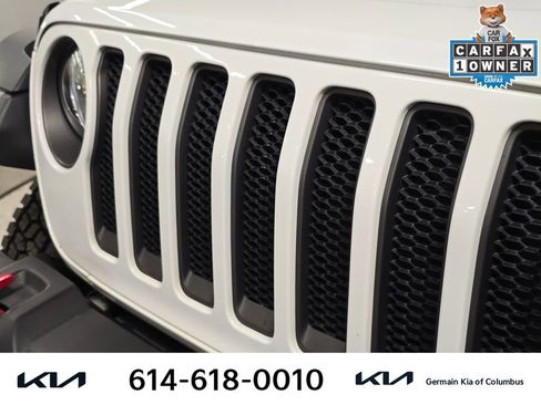 Used 2022 Jeep Wrangler Unlimited Rubicon w/ Cold Weather Group AWD/4WD image 13