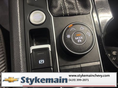 Used 2022 Volkswagen Atlas Cross Sport SEL R-Line image 27