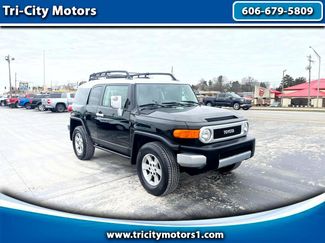 Used 2011 Toyota FJ Cruiser 4WD image 1