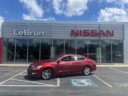 Used 2015 Nissan Altima 2.5 SV w/ Convenience Package