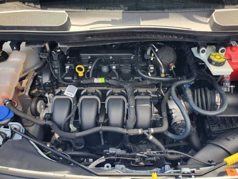 Used 2022 Ford Transit Connect XLT image 31