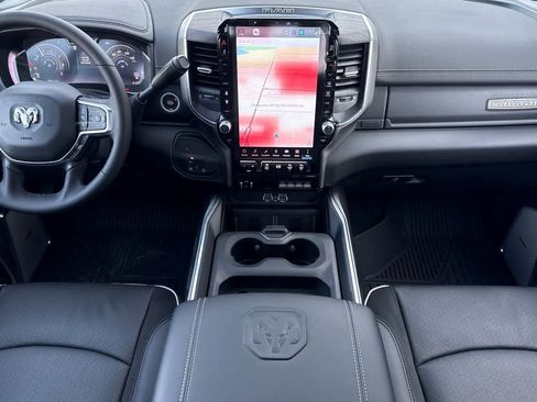 New 2026 RAM 2500 Laramie AWD/4WD image 3