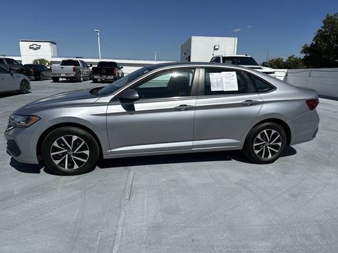 Used 2024 Volkswagen Jetta S image 31