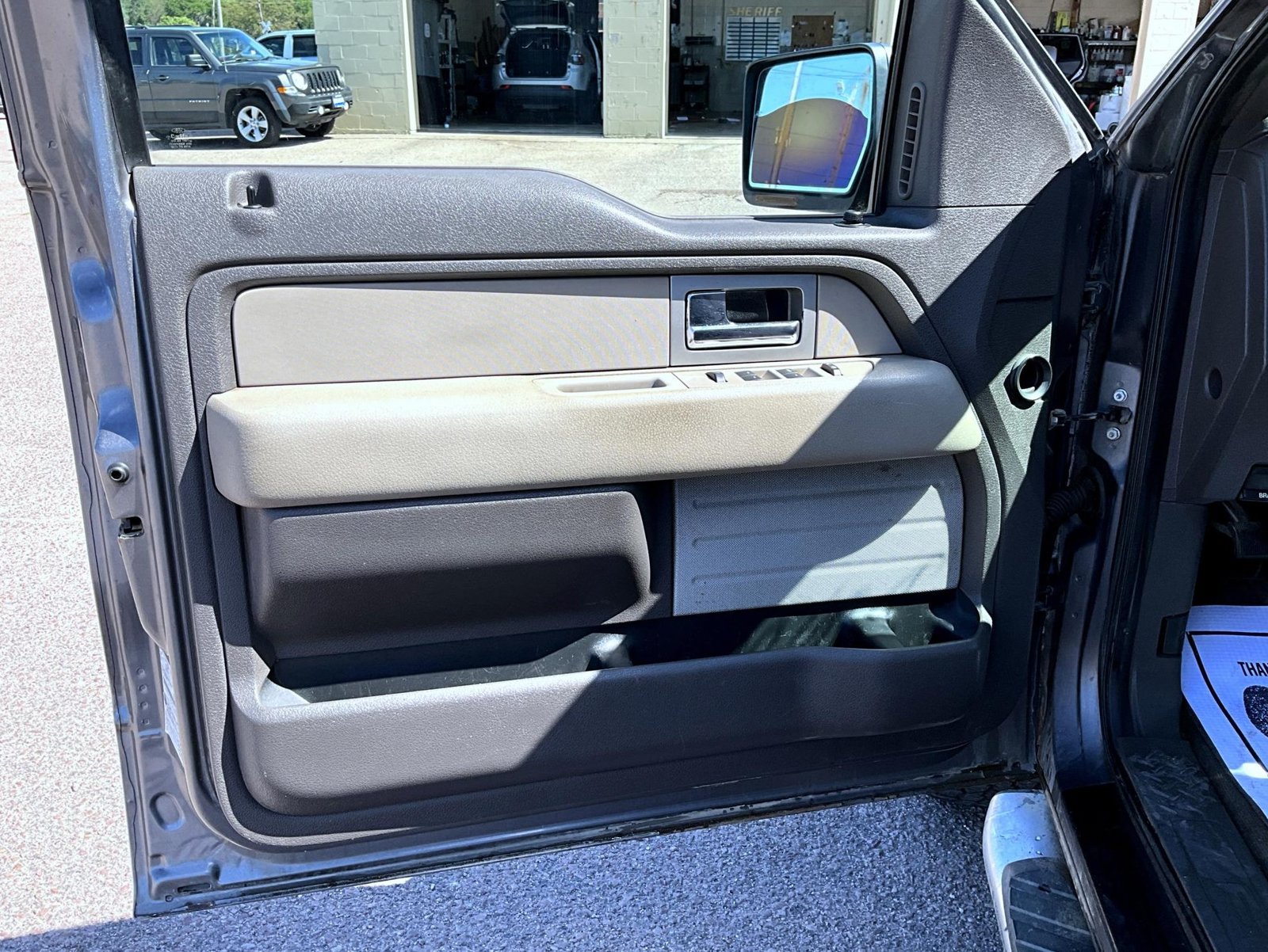 Used 2010 Ford F150 4x4 SuperCrew image 11
