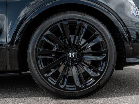 Certified 2026 Bentley Bentayga Speed AWD/4WD image 16