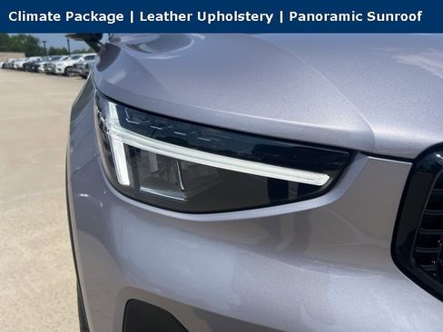 New 2026 Volvo XC40 B5 Plus image 11