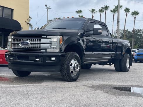 Used 2017 Ford F350 Platinum w/ Platinum Ultimate Package AWD/4WD image 14