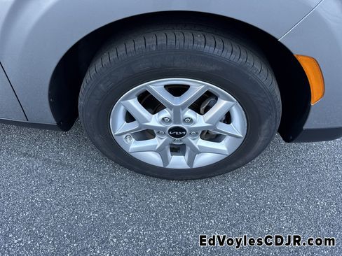 Used 2023 Kia Soul LX w/ Option Group 015 image 14