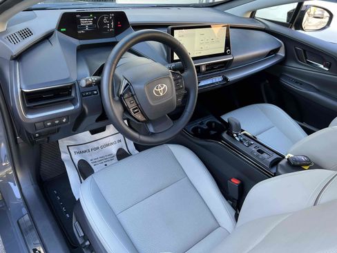 Used 2024 Toyota Prius Limited image 4