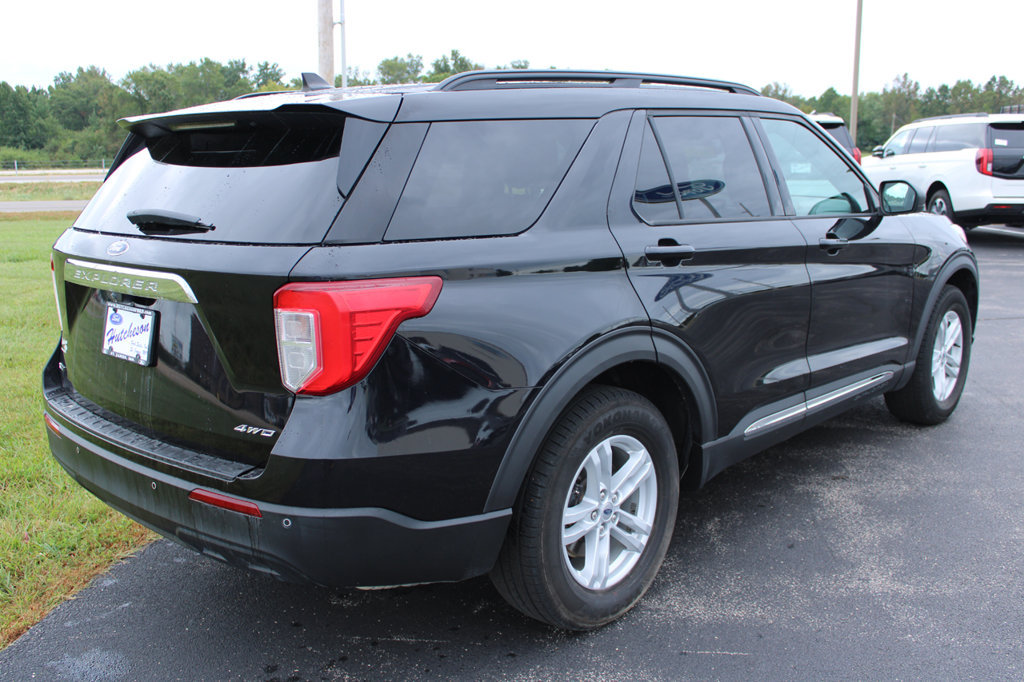 Used 2021 Ford Explorer XLT AWD/4WD image 16