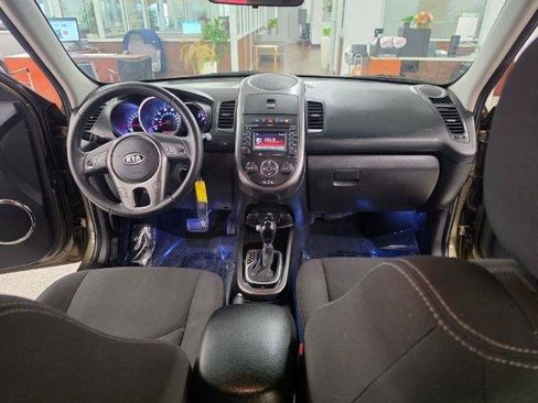 Used 2012 Kia Soul + w/ Audio Pkg FWD image 15