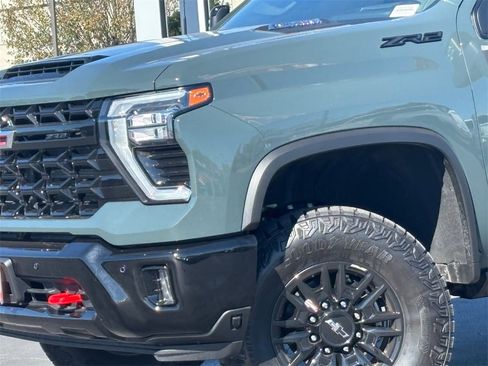 Certified 2025 Chevrolet Silverado 2500 ZR2 w/ Technology Package image 3