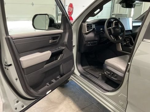 New 2026 Toyota Tundra Limited AWD/4WD image 18