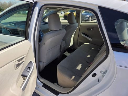 Used 2012 Toyota Prius Three w/ Solar Roof Pkg image 16