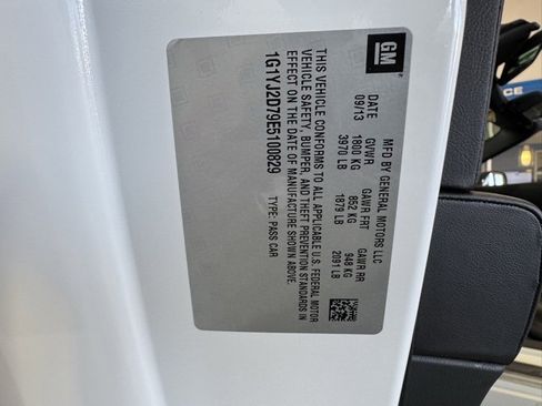 Used 2014 Chevrolet Corvette Stingray Coupe w/ 2LT Preferred Equipment Group image 33