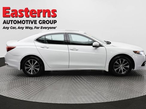 Used 2017 Acura TLX FWD image 4