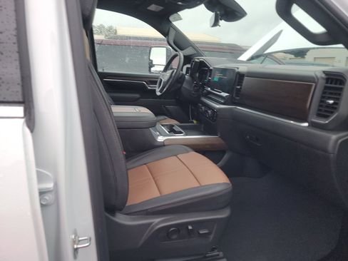 Certified 2026 Chevrolet Silverado 2500 High Country w/ Technology Package image 13