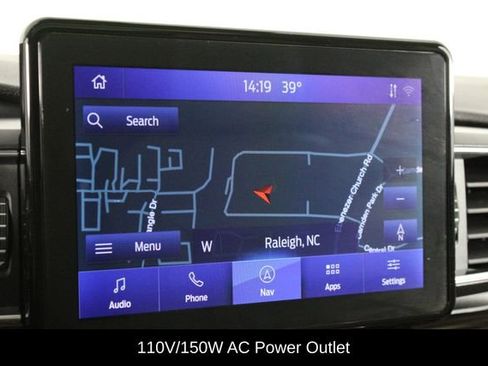 Used 2022 Ford Explorer Limited w/ Equipment Group 301A image 6