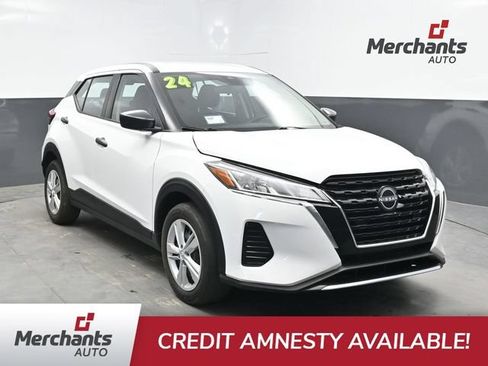 Used 2024 Nissan Kicks S FWD image 1