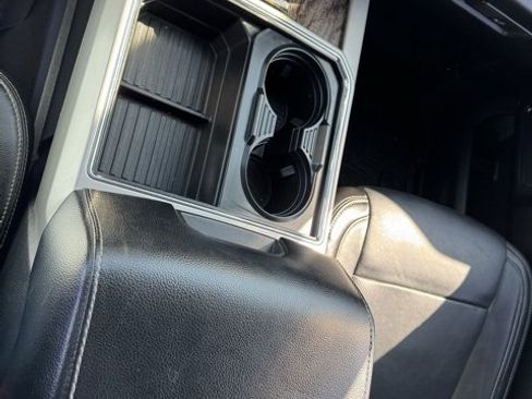 Used 2019 Ford F250 Lariat w/ Chrome Package image 21