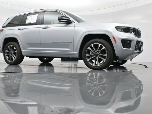 Used 2023 Jeep Grand Cherokee Overland image 42