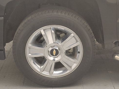Used 2018 Chevrolet Silverado 1500 Custom w/ Trailering Package RWD image 31