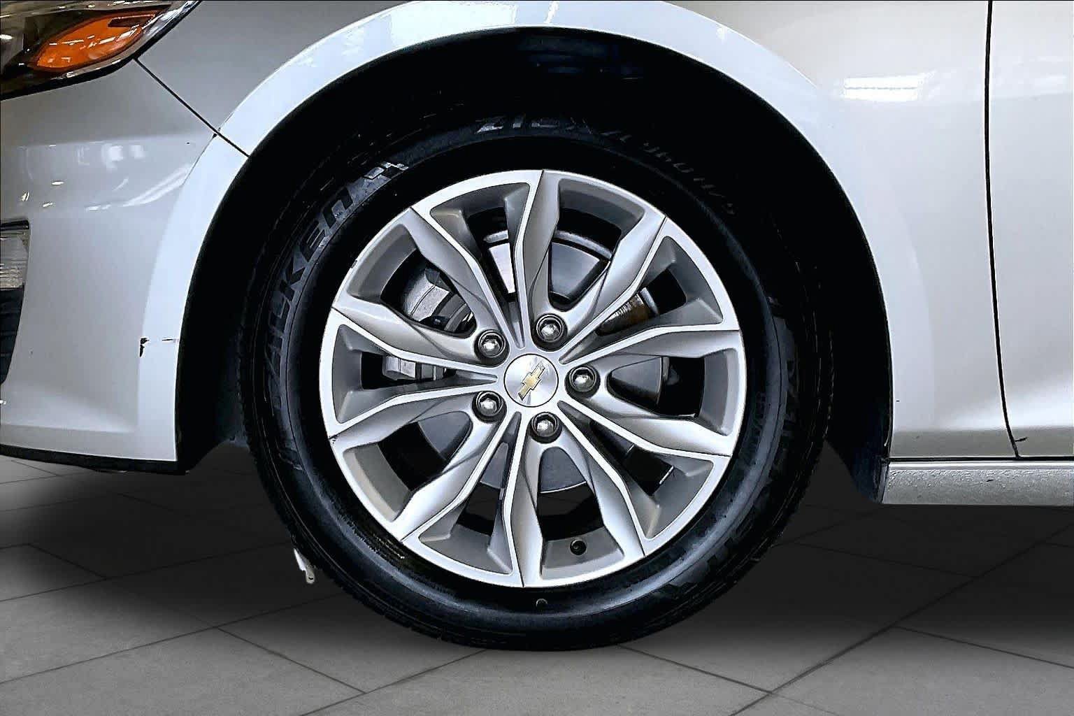 Used 2022 Chevrolet Malibu LT FWD image 10