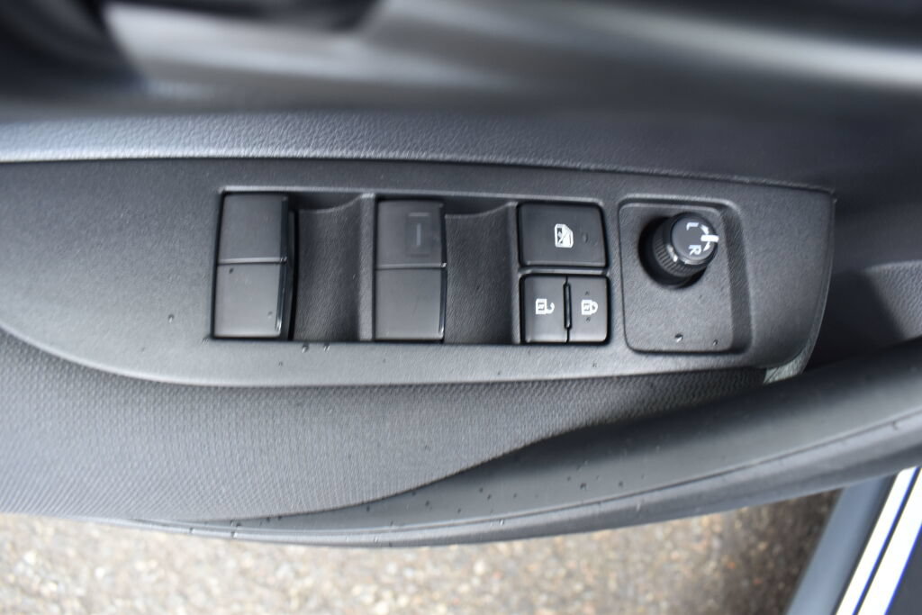 Certified 2022 Toyota Corolla LE FWD image 16