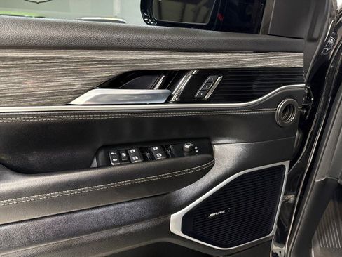 Used 2022 Jeep Wagoneer Series III w/ Rear Seat Video Group 1 image 23