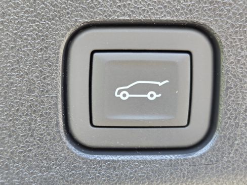 New 2026 Buick Enclave Avenir w/ Super Cruise Package FWD image 8