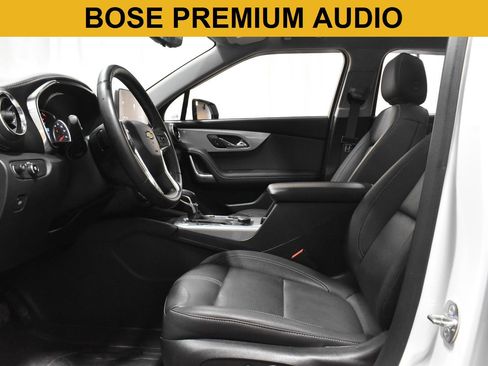 Used 2024 Chevrolet Blazer LT w/ Sound & Technology Package FWD image 4