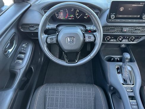 Certified 2025 Honda HR-V Sport image 16