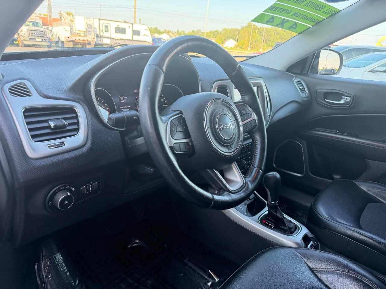 Used 2018 Jeep Compass Latitude w/ Popular Equipment Group AWD/4WD image 21