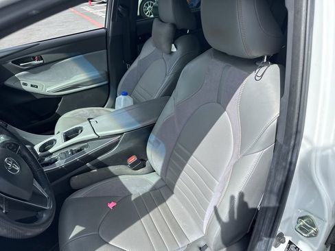 Used 2019 Toyota Avalon Touring w/ Carpet Mat Package image 6